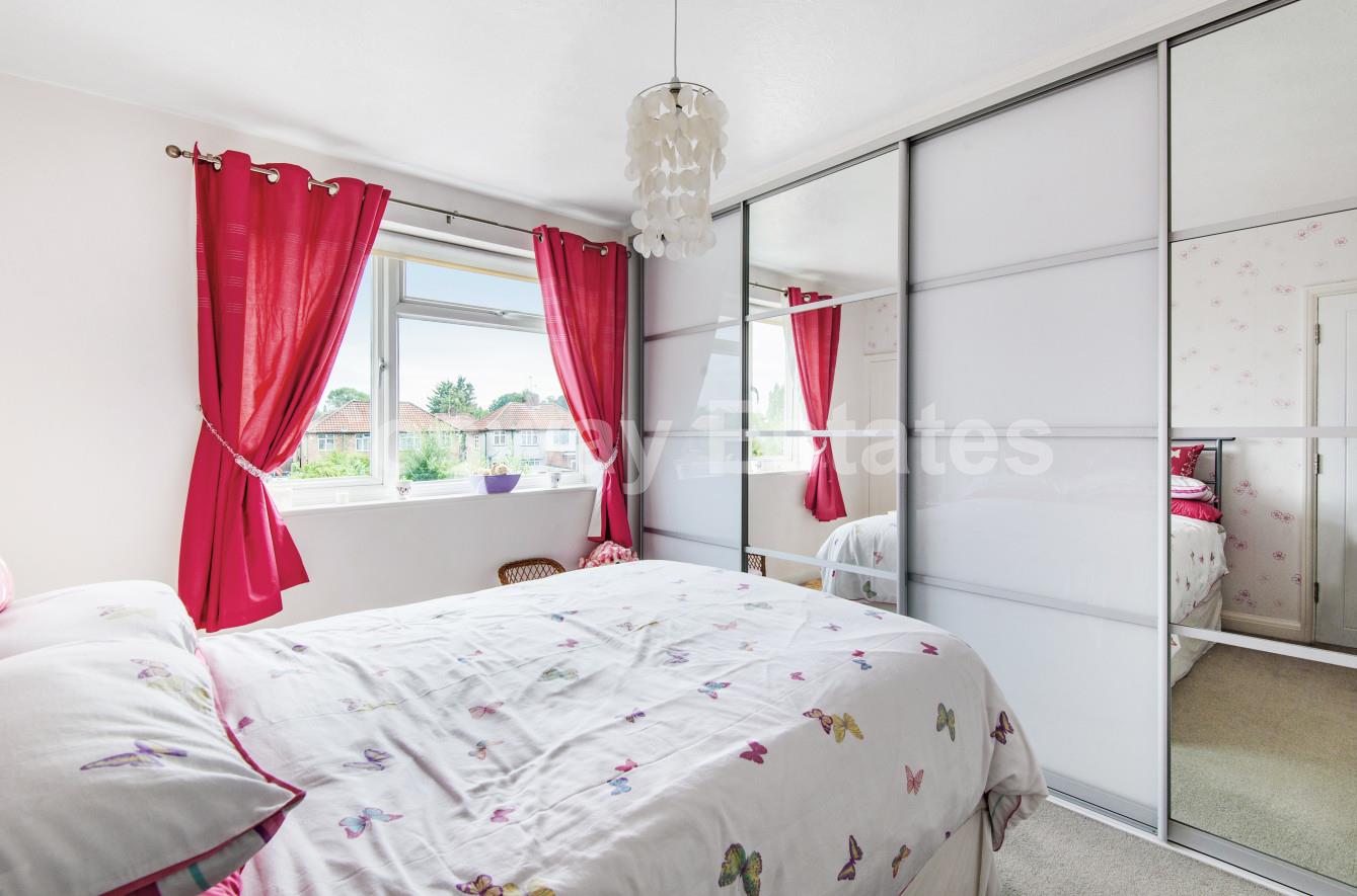 Aberdare Gardens, Mill Hill